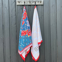 Load image into Gallery viewer, The Aussie Rug towels hanging together.